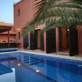 Riad Zazate private pool