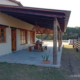 Cabañas El Alemán 2、Cerrillosのホテル