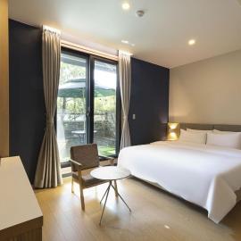 The Hound Hotel Changwon Terminal
