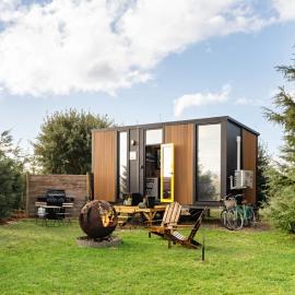 Golden Hour Hideaway by Tiny Away, hotel in Glenlyon