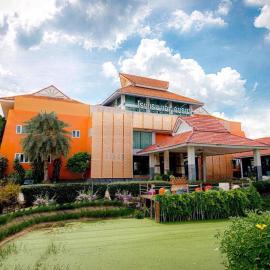 At Ayutthaya Hotel, hotel a Ban Khan Ham