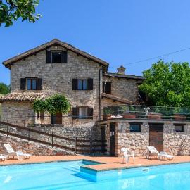 Gorgeous Apartment In Montemonaco