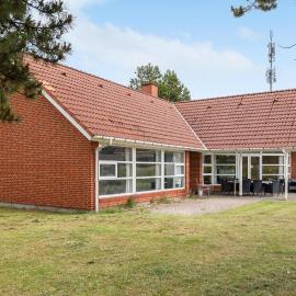Amazing Home In Blåvand With Sauna, hotel u gradu Blaavand