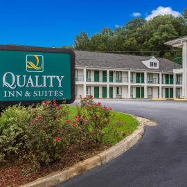 Quality Inn & Suites Greensboro near Lake Oconee, hotel v destinácii Turnwold