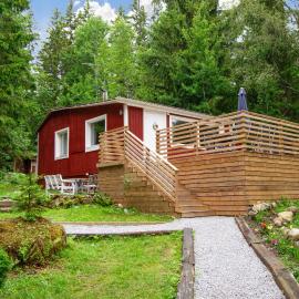 Lovely Home In Örebro With Sauna, hotel in Örebro