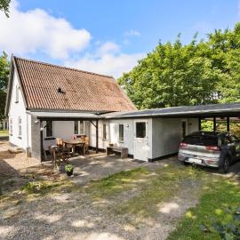 3 Bedroom Lovely Home In Ulfborg, מלון בUlfborg