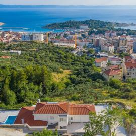 Villa Miramel mit privaten Swimmingoool - Makarska Exklusiv, hotel in Makarska