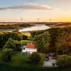 Country House With Fjord Views At Harre Vig