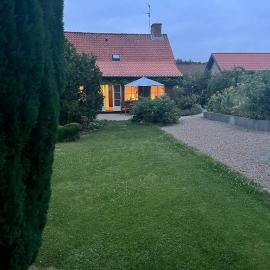 Beach House With Access To Sandy Beach