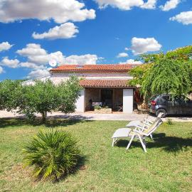House Letizia 2147, hotel Šišanban