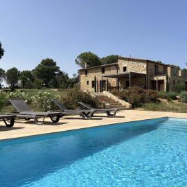 Can Massanet, hotel em Llagostera
