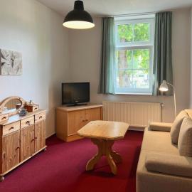 Ferienwohnung unter den Linden, hotel a Wesenberg