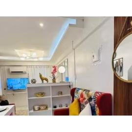 Budget Loft-type condo in Uptown CDO