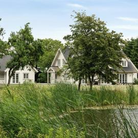Guest House By Lake And Forest, hotell i Nakskov