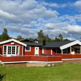 Øse Camping, hotelli kohteessa Gratangen