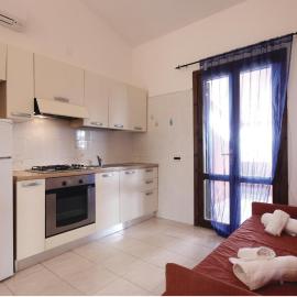 1 Bedroom Nice Apartment In Costa Rei -Ca-, hotel in Monte Nai