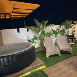 Beautiful Villa with Jacuzzi -Yassmine Hammamet, hotel in Bou Ficha
