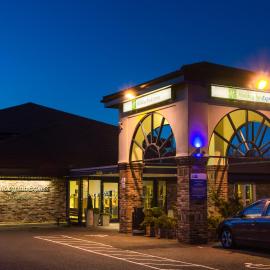 Holiday Inn Express Peterborough by IHG، فندق في بيتيربورو