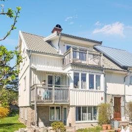 Awesome Apartment In Bohus-Malmön，Bohus-Malmön的飯店