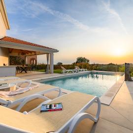 Luxury Villa Sofia with Pool and Garage In Poreč, Istria