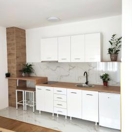 Studio Apartman Oaza Nevesinje, hotel a Šehovina