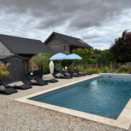 Le Gîte du Puit des Granges, hotell i Fontaine-sur-Coole