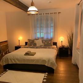 Countryside double bed room Kisiniai – hotel w mieście Kisiniai