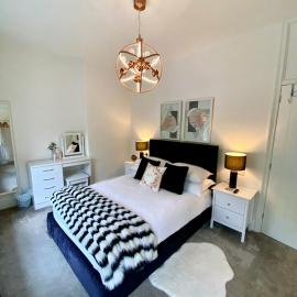 The Roxy Retreat 3 Bed in Aberdare, хотел в Mountain Ash