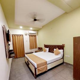 Hotel Gokul Grand