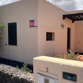 Anahi Homes Corralejo- Bicacarera 3 – hotel w mieście La Oliva