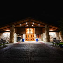 Roaring River State Park, hotell sihtkohas Cassville
