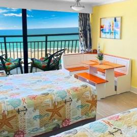 New ! Ocean Reef Resort-Unique Renovated Oceanfront Condo -Free parking - Amazing pools & Views