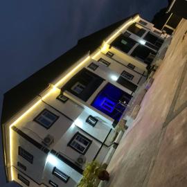Richj luxury apartment, hotel en Benin City