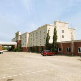 Wingate by Wyndham Fort Saskatchewan: Fort Saskatchewan şehrinde bir otel