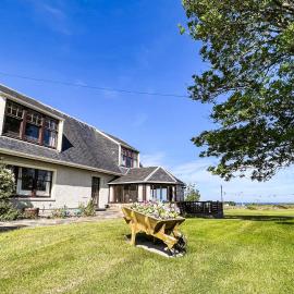 Fourpenny Studio - Uk34745, hotel a Embo