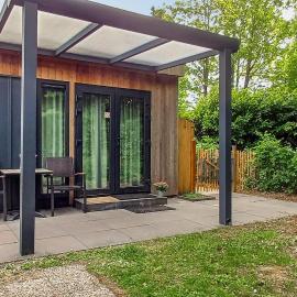 Nice Home In Heinkenszand With Wifi