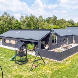 5 star holiday home in Glesborg