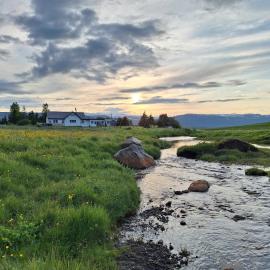 Hallfreðarstaðir 1 Apartments, hotel a Kirkjubær