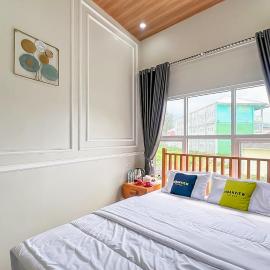Viesnīca Urbanview Hotel Dieng Chill House Syariah pilsētā Garung