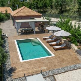 Mater Terra-Private Villa