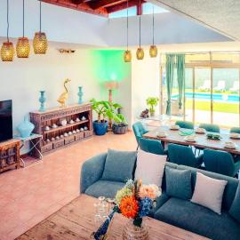 Villa Molly88, hotel in Caleta De Fuste