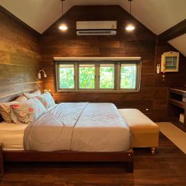 206 Wan Warn, 3 wooden houses in Kaeng Krachan Forest、ケーンクラチャンのホテル