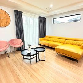 Tranquil 4 Bed Family Retreat 5Min To Airport