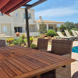 Apartamentos Casa Romantica, hotel i La Savina