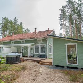 Tähtisara A - Ulkoporeammeella lisämaksullinen, hotel in Kalajoki