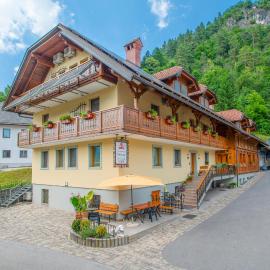 Rooms & Apartments Pr Matjon, Hotel in Bled