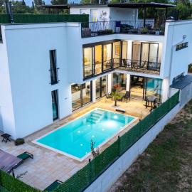 Luxe Waters Retreat