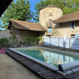 Château Frontonas gîte ferme, Hotel in Frontonas