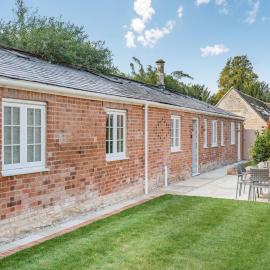 The Potting Shed, Hotel in Hatherop