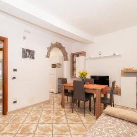 Il Girasole, hotel u gradu Montefjazkone